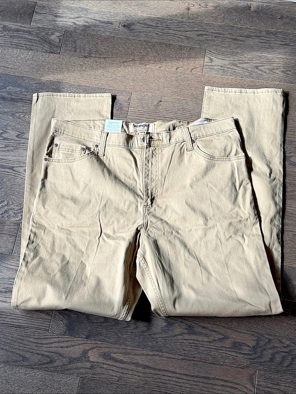 Wrangler Authentics Straight Leg khakis Waist 38 x 32 NWT